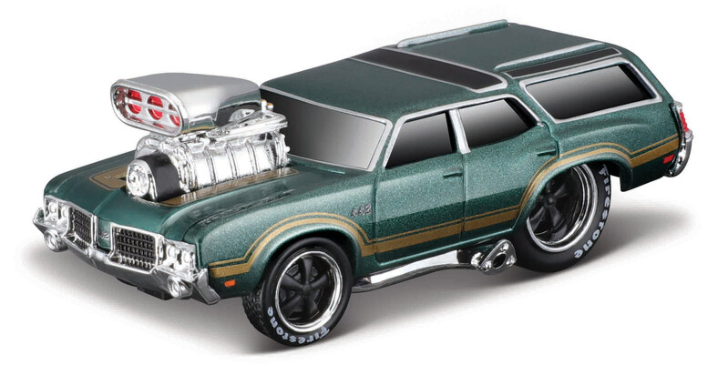 MAISTO - Muscle Machines - 1970 Oldsmobile Vista Cruiser, 1:64